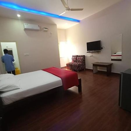 Ss Lodge Devanahalli Exterior photo